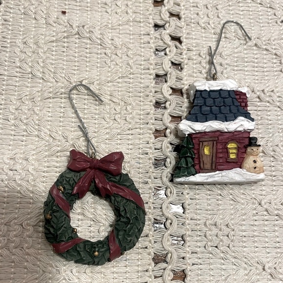 9 Vintage Ceramic Christmas Ornaments - Picture 4 of 6